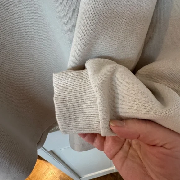 Zara soft and cozy sweatshirt - Picture 4 of 9